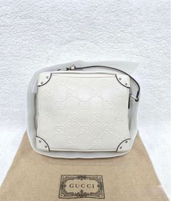 Gucci White GG Embossed Perforated Leather Shoulder / Crossbody Bag