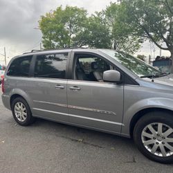 2014 Chrysler Town & Country