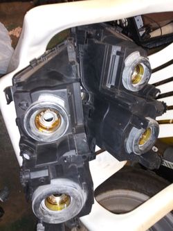 Head light bmw 325 2004