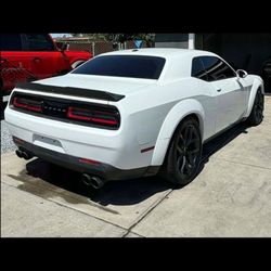 2020 dodge challenger rt