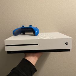 White Xbox One 
