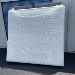 Temper-pedic Tempur-cloud King Mattress And Box Spring Set