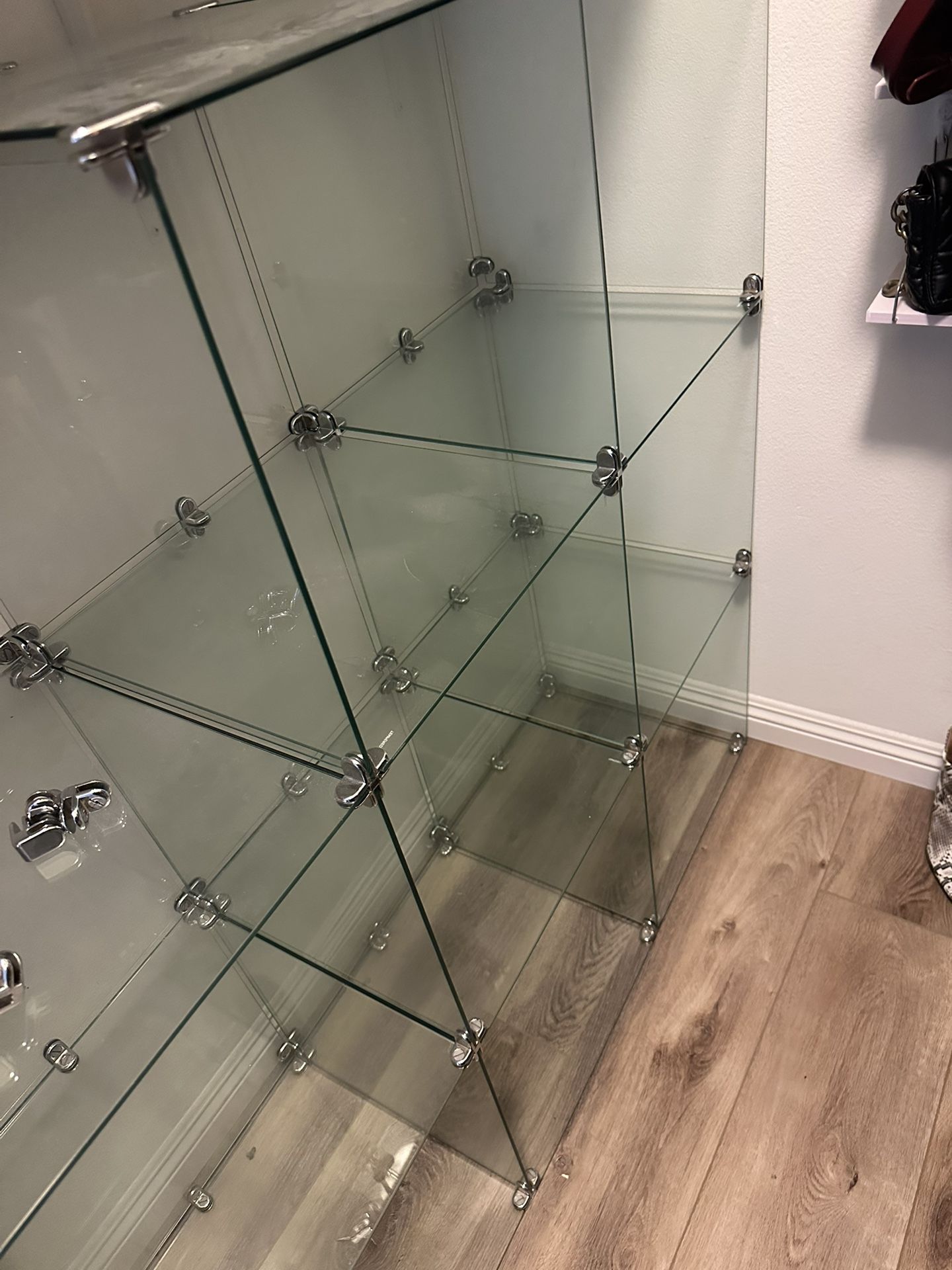 Tempered Glass Shelves . 100 Shelves With Connectors