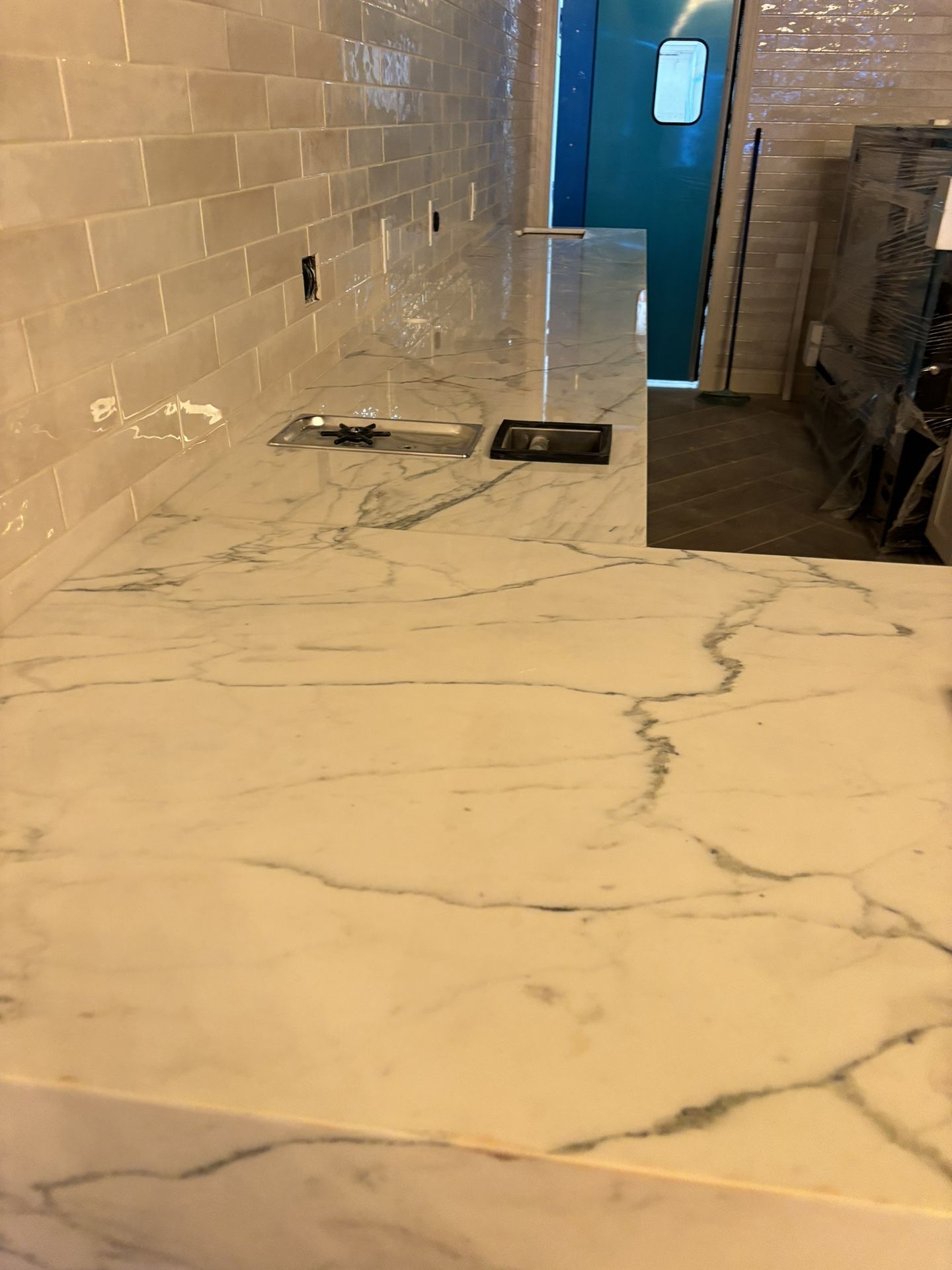 Granite Granito Marble Marmol Quartz Quarzo Porcelana Porcelain Kitchen Cocina Countertop Topes Meseta Cabinet Gavetas