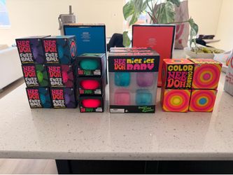 Needohs Fuzzball, Nice Ice Baby, Funky Pop, Color Change