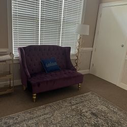 Super Cute Modern Purple Couch Sofa loveseat 