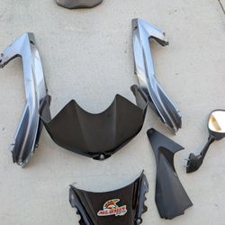 2006 and 2007 Yamaha R6 parts for sale fairings