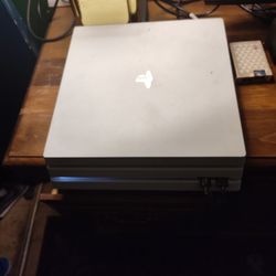 PS4 Pro White 1tb