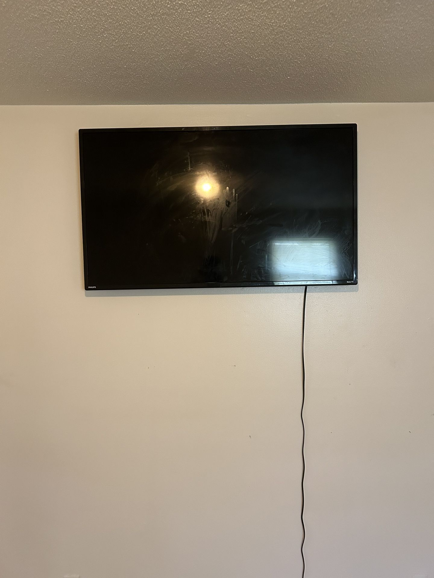 50in Tv With Wall Mount