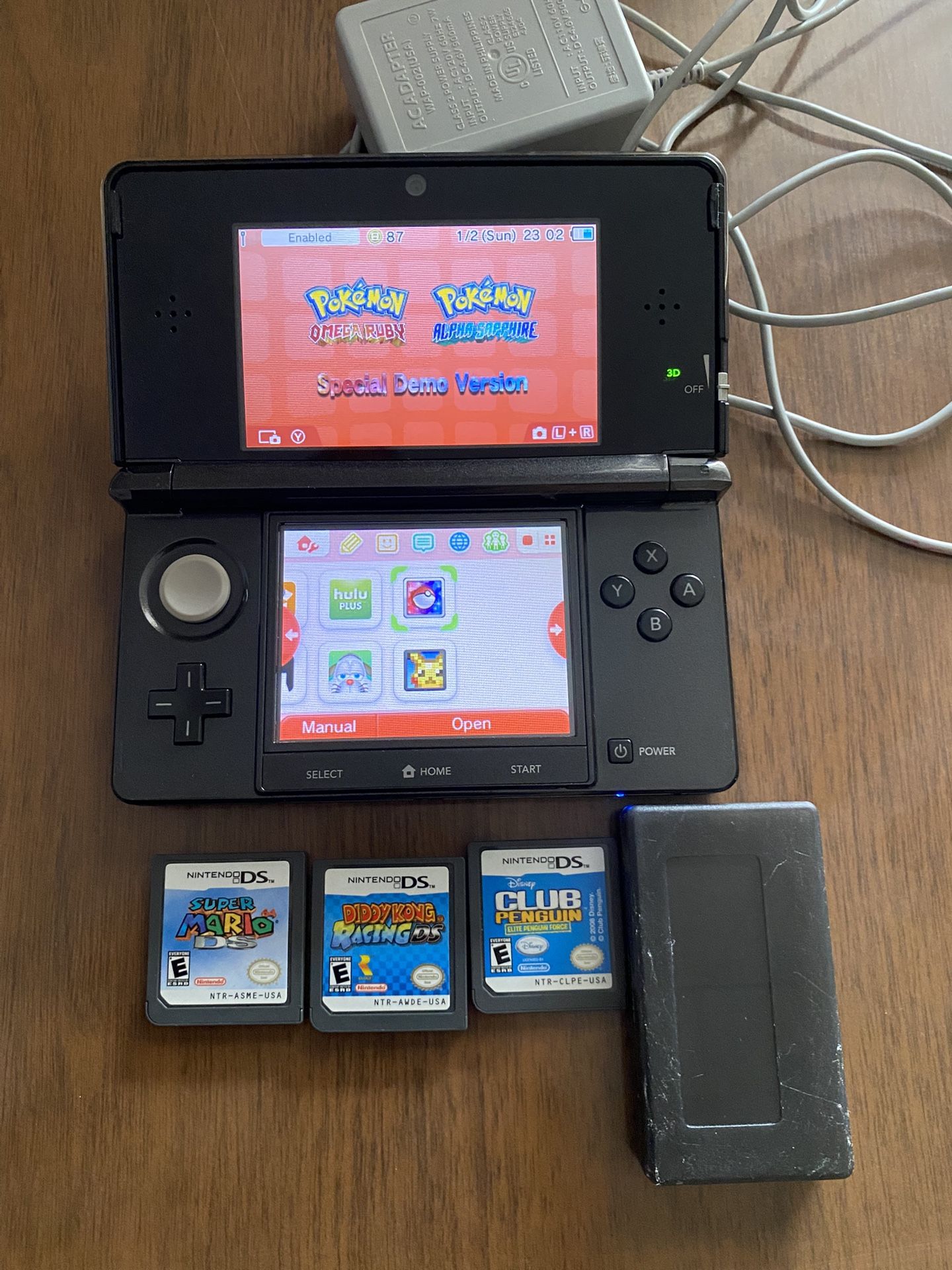 Nintendo 3 Ds + Games And Chager