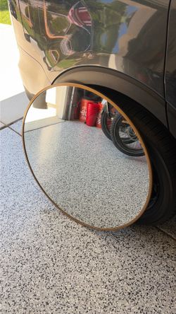 32”round gold trim mirror