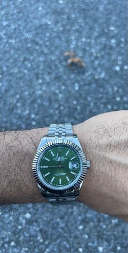 Gray sub Watch