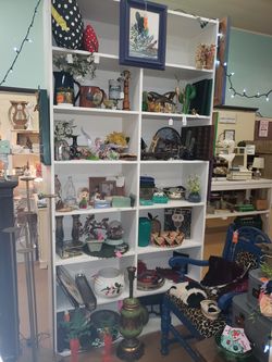 Antique - vintage booth