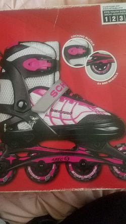 Adjustable skates for girls