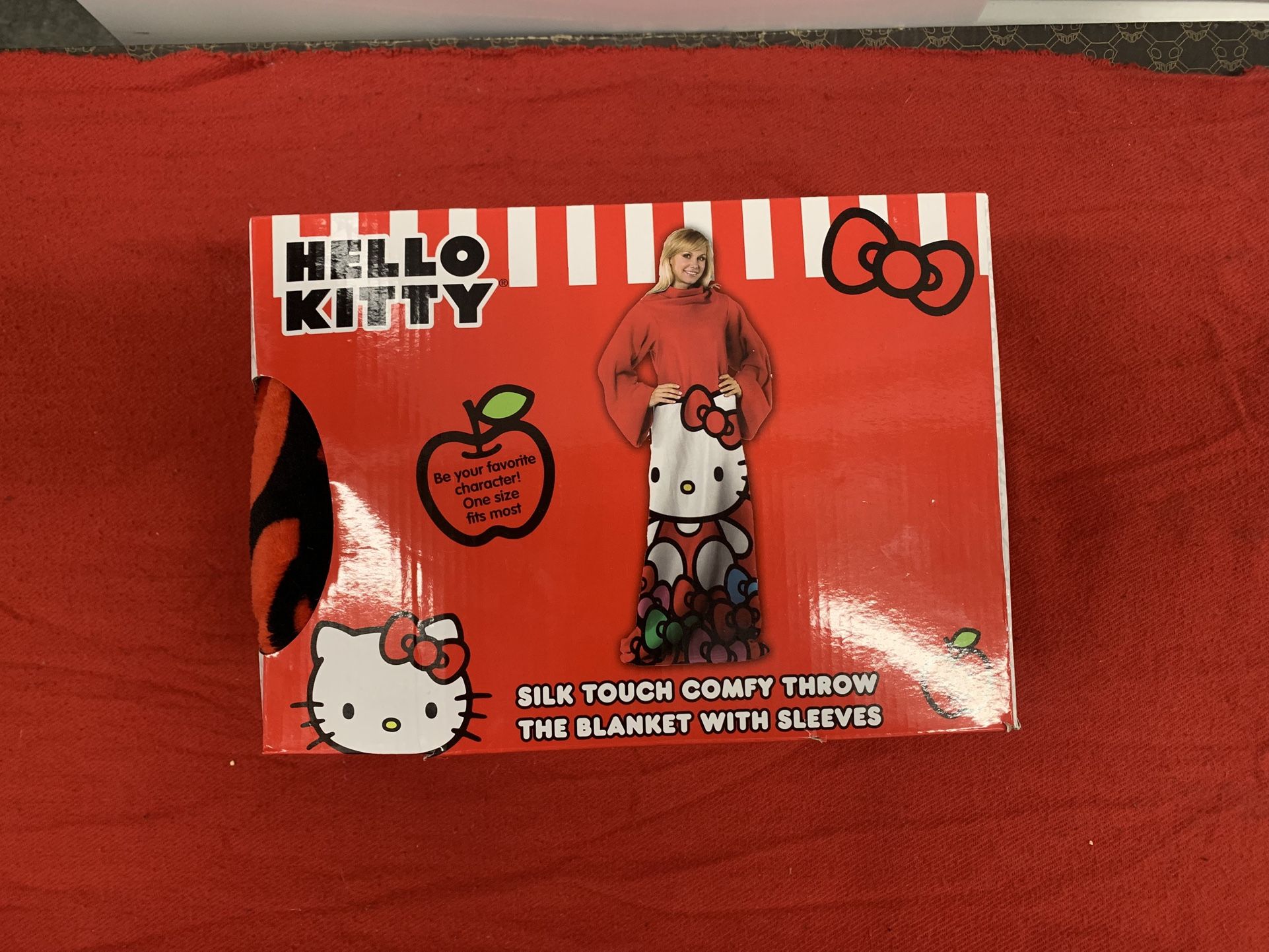 Hello Kitty Blanket With Sleeves