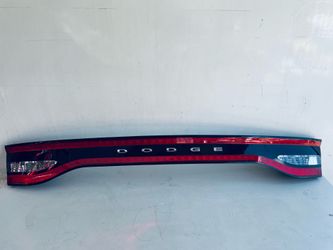 2013-2016 DODGE DART REAR CENTER TAIL LIGHT LED OEM