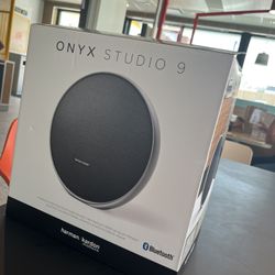 Onyx Studio 9 Harmon/Kardon