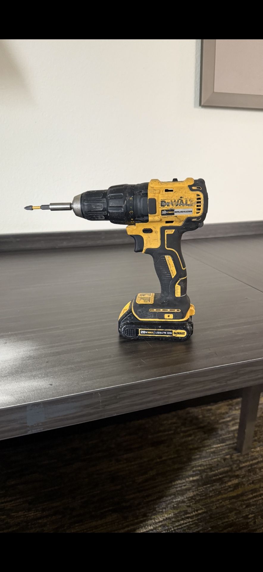 Drill Dewalt  used but in good working order