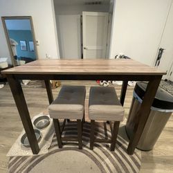 Bar Table + 2 Stools