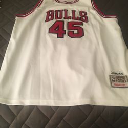 Michael Jordan Throwback Jersey