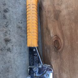 Staple hammer