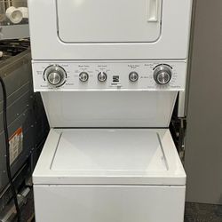 Kenmore 24"  Washer And Dryer 110 V