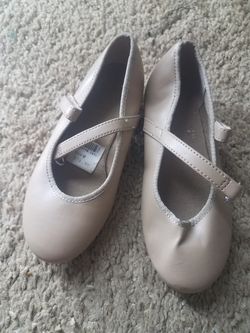 Youth tap shoes