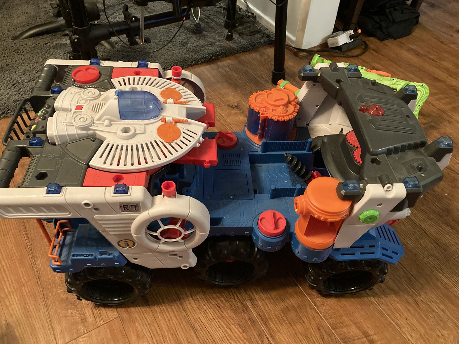 Fisher-Price Imaginext Battle Rover Standard Packaging