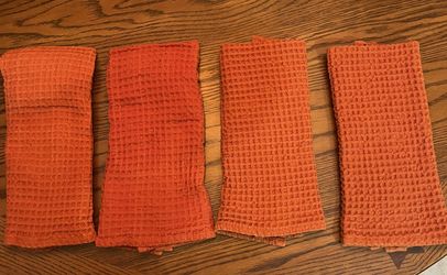 Set Of Four Halloween/Autumn Hand Towels  Orange
