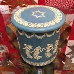 Vintage Wedgewood style blue Tin  Made In Holland Dancing