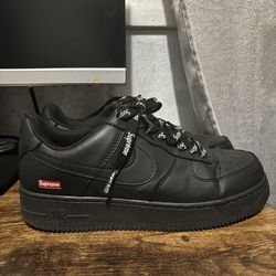 Nike Supreme Air Force 1s Low Size 8.5