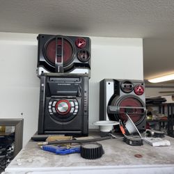 Panasonic 5 Disc CD changer W/ Remote