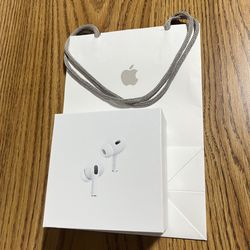 AirPods Pro (2nd Gen) – New, MagSafe Case
