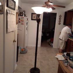 VINTAGE POLE LAMP 6 FEET TALL .$25.00