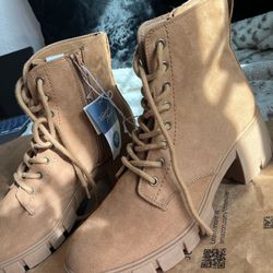 Women’s Size 12 Boots