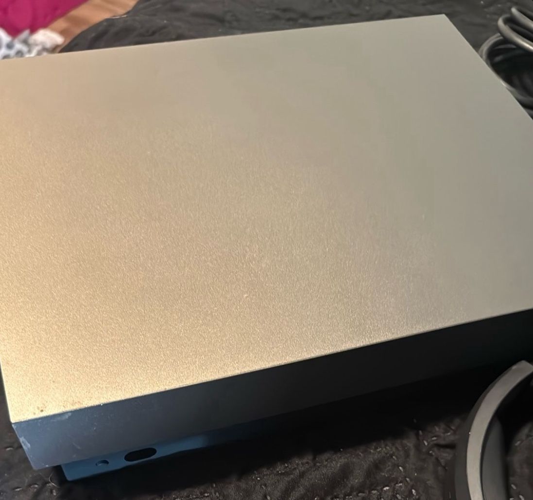 Xbox One X