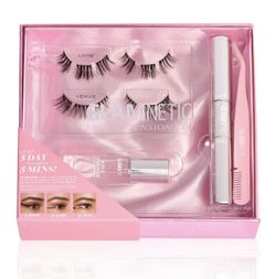 Glamnetic Lash Extension Kit in “AM to PM”👀
