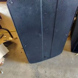 2 Melo' 15" Powered Speakers 
