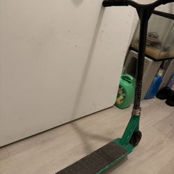 Prodigy Scooter Color Green 