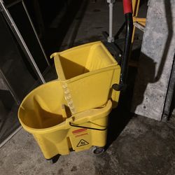 Cubeta Con Exprimidor Para Esprimir El Mapiador  