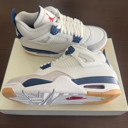 Jordan 4 SB Navy Size 8