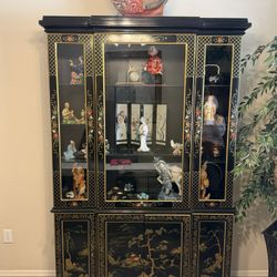 Beautiful Ebony Oriental Chinoiserie China Curio Cabinet