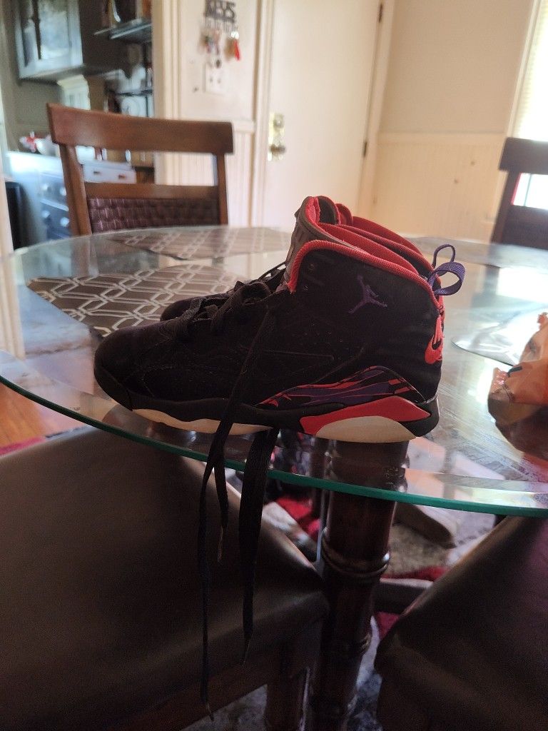 brand New Worn Once Not My Size My Dad Think If Fit In This But I Dont