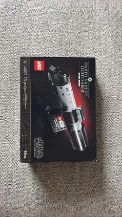 Darrh vader lightsaber Lego 40897