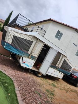 Pop up camper