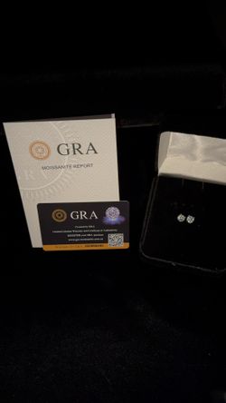 2ctw Brilliant Cut Moissanite Stud Earrings 925 Sterling Silver 6.5mm