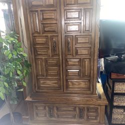 Dresser Cabinet