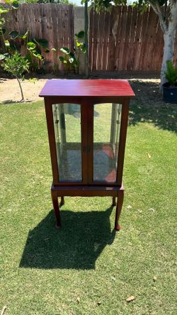 Curio cabinet