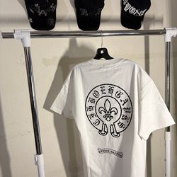 T-shirt chrome heart