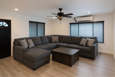 Couch 7 seat sectional